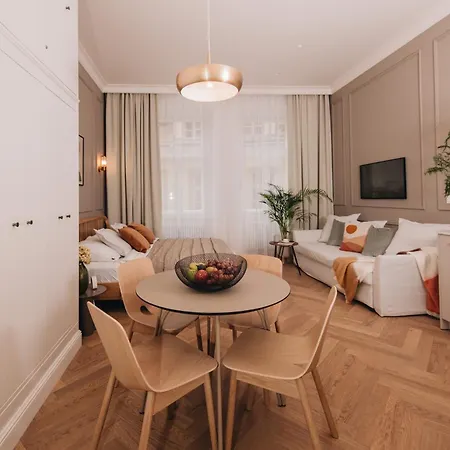Apartment Stylish New In With A/c *