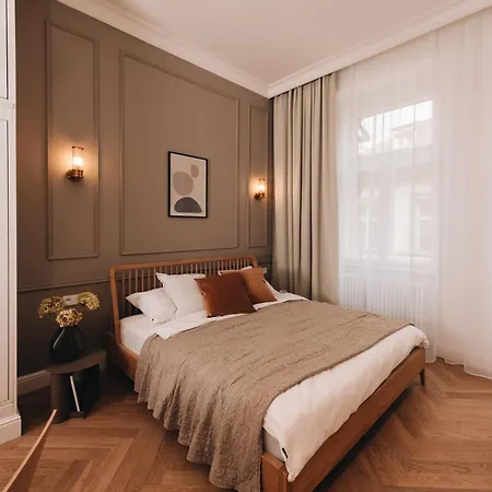Apartment Stylish New In With A/c