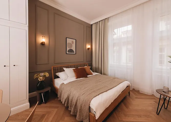 Appartement Stylish New In With A/c