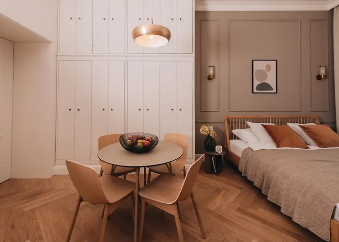 Stylish New In With A/c Appartement